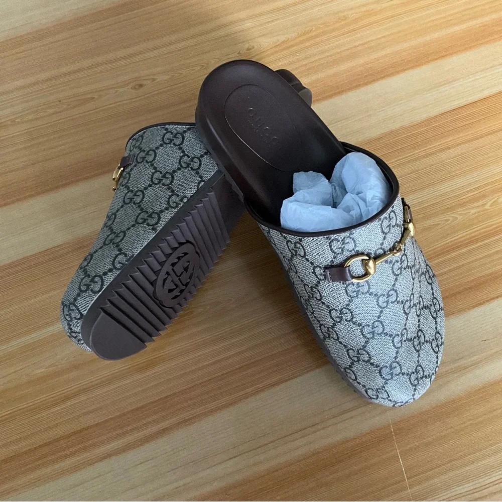 Gucci Women's Brown Slip-On Loafers - Picture 2 of 4